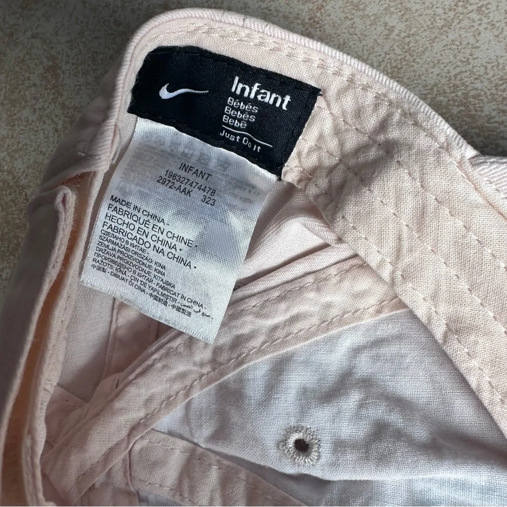 Nike infant Cap cute colorway vintage style